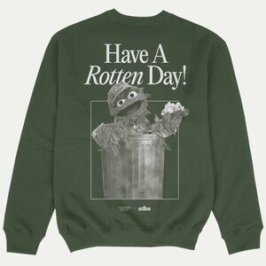 FLAMINGO ESTATE X Sesame Street Oscar The Grouch Olive Crewneck Sweater XS